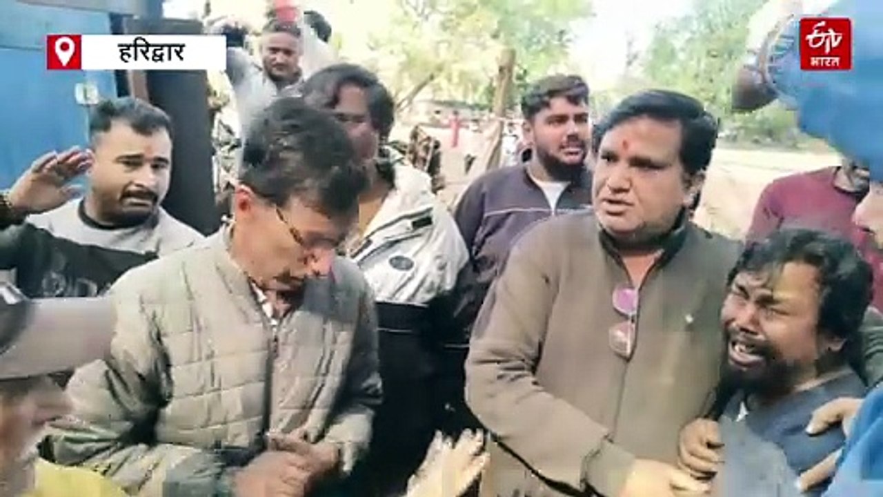 हरिद्वार में टेंट गोदाम में लगी भीषण आग, धुएं का गुबार देख डरे लोग, फायर ब्रिगेड की चार गाड़ियों ने पाया काबू