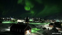 Groenlandia, spettacolare aurora boreale nei cieli di Nuuk