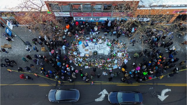 Les manifestations se multiplient aux États-Unis après la mort d'un deuxième citoyen américain tué par la police de l'immigration