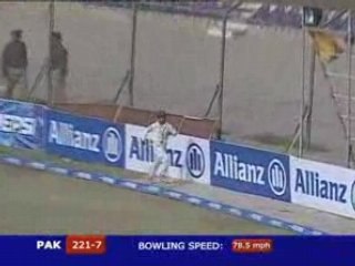 Akmal 100 against India, Karachi 2006