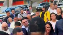 🎓📢🇻🇪 Estudiantes confrontan a Delcy Rodríguez para pedir la libertad de presos políticos