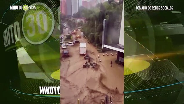 ¡El Tesoro se volvió un río! Motociclistas arrastrados y carros atrapados por inundación en El Poblado