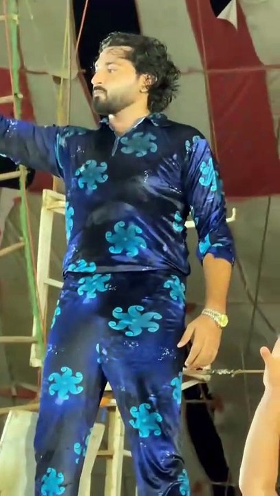 Best Juggler Amazing & Best Juggler #BestJuggler #Amazing #BestJuggler #JugglingSkills #TalentedJugglers #JugglingTricks #JugglingArt #IncrediblePerformance #CircusSkills #MasterJuggler #JugglingCommunity #PerformingArts #DinnerShow #JugglingLife #FunWith