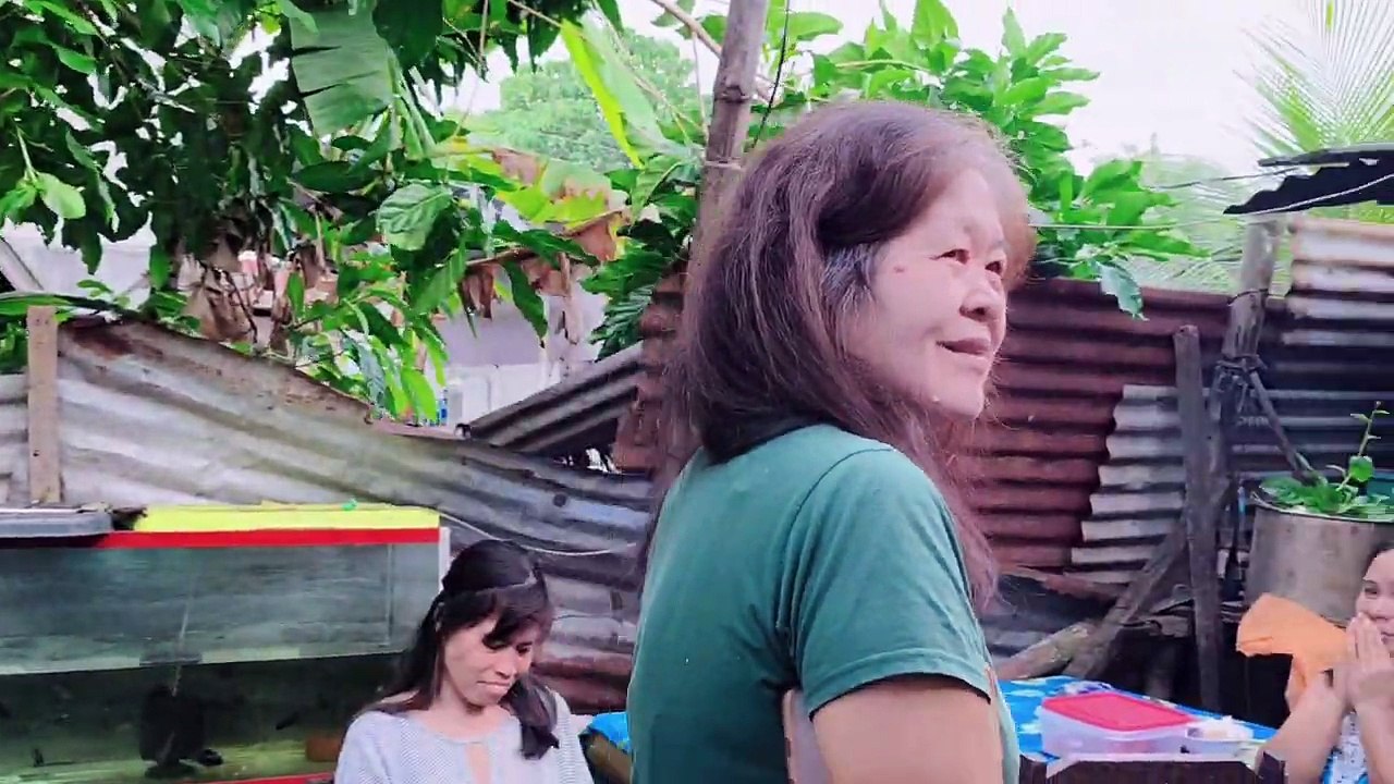 Mama Virgie and Tiya Janet Collect Contributions for Tiya Melda 🏠❤️