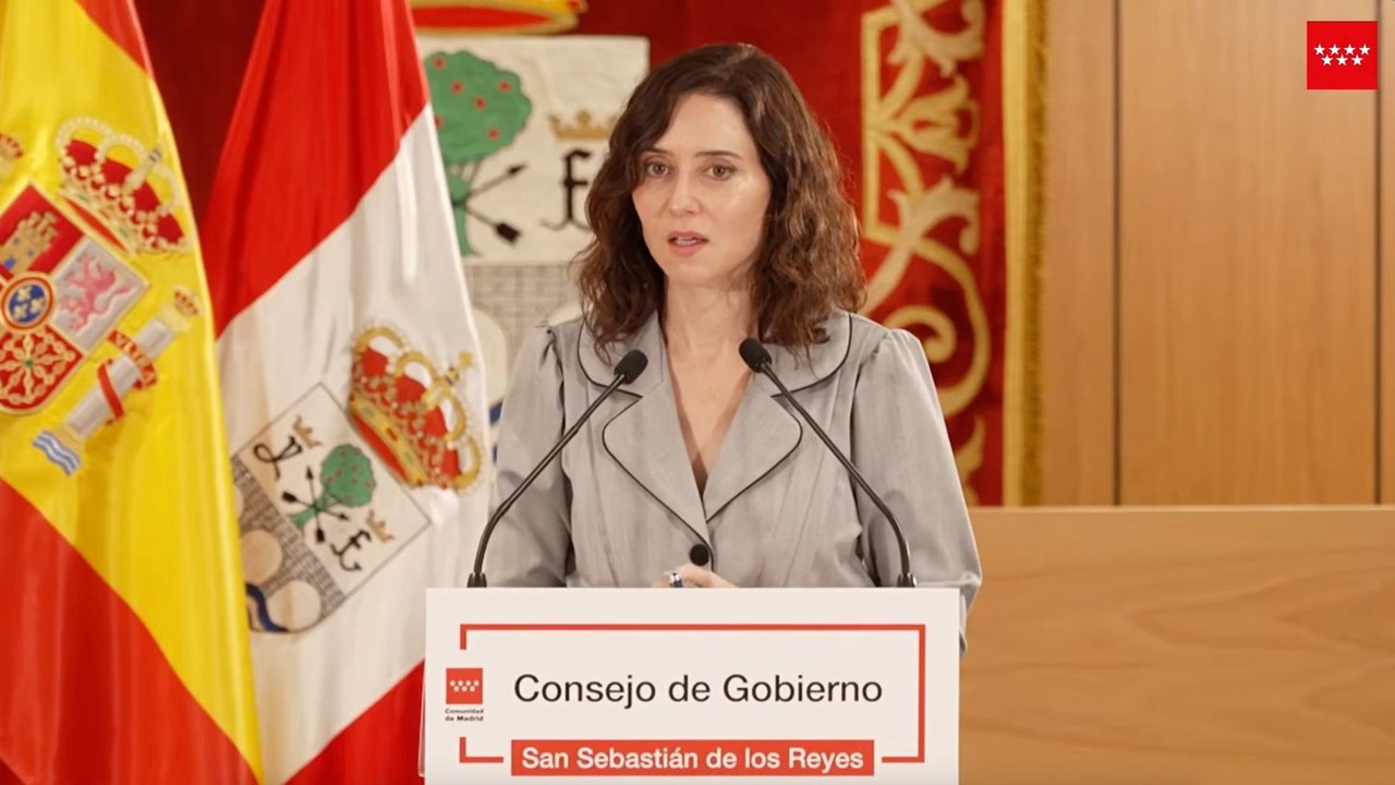 Ayuso defiende la coincidencia de misas por las víctimas de Adamuz y lanza un contundente recado a la izquierda