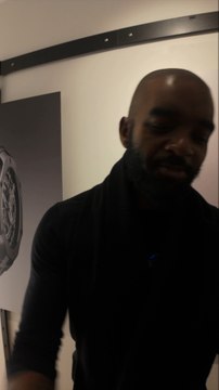 La Hublot Big Bang Unico SR_A by Samuel Ross All Black 42 mm n’est pas juste une montre — c’est une sculpture en mouvement. Une fusion brute entre horlogerie suisse et design industriel #hublot #samuelross #watches