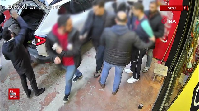 Ordu'da kendilerini güvenlik güçleri ve savcı olarak tanıtıp yaşlıları 1 milyon TL dolandırdılar
