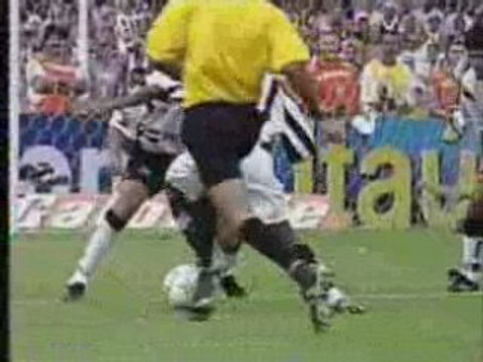 robinho trick