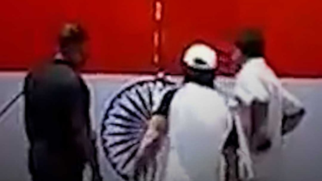 बिजनौर में शादी वाले घर से पड़ोसी ने चुराए जेवर