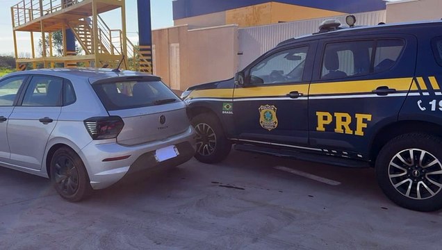 PRF apreende maconha na BR-487 e prende motorista, em Alto Paraíso