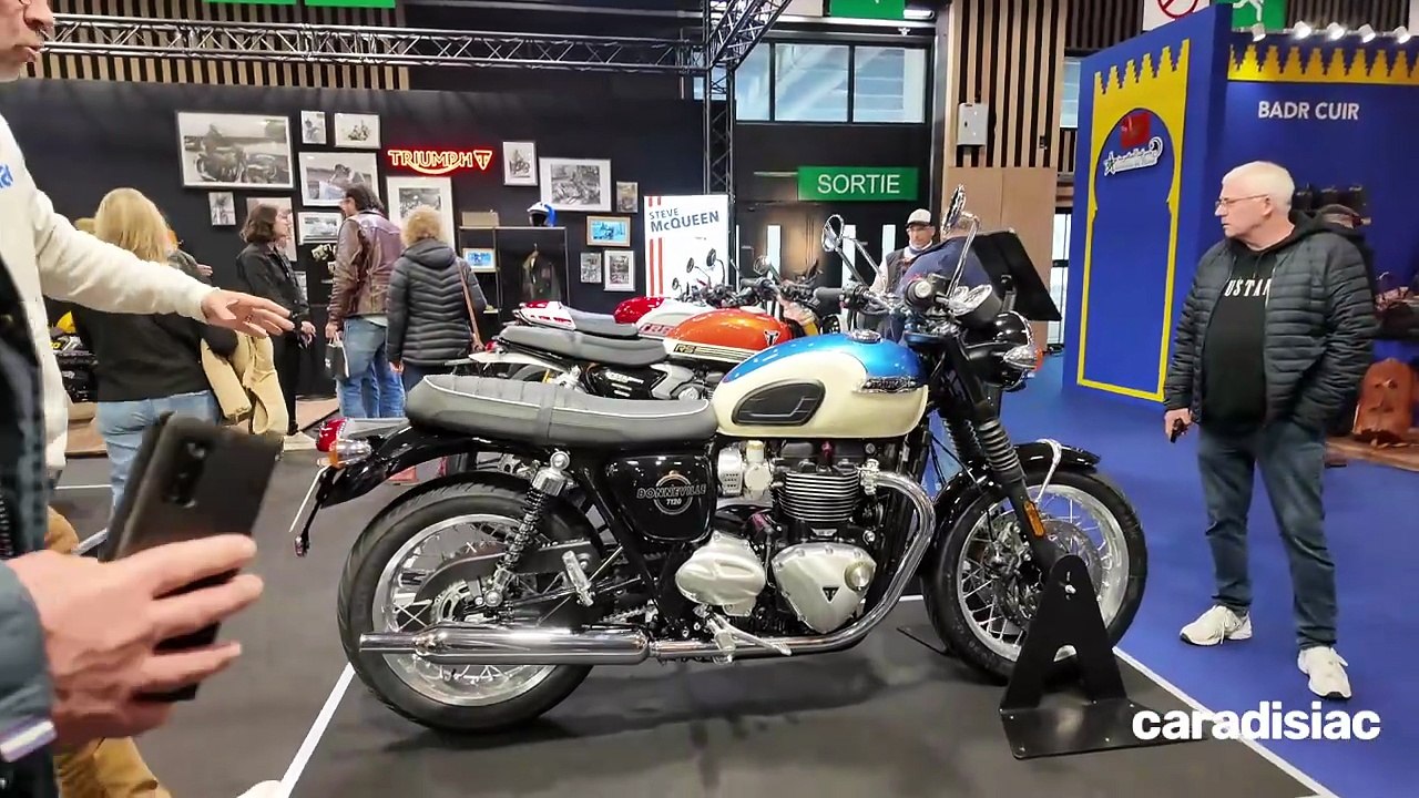 Sur le stand Triumph à Rétromobile, pas une ancienne mais la gamme actuelle