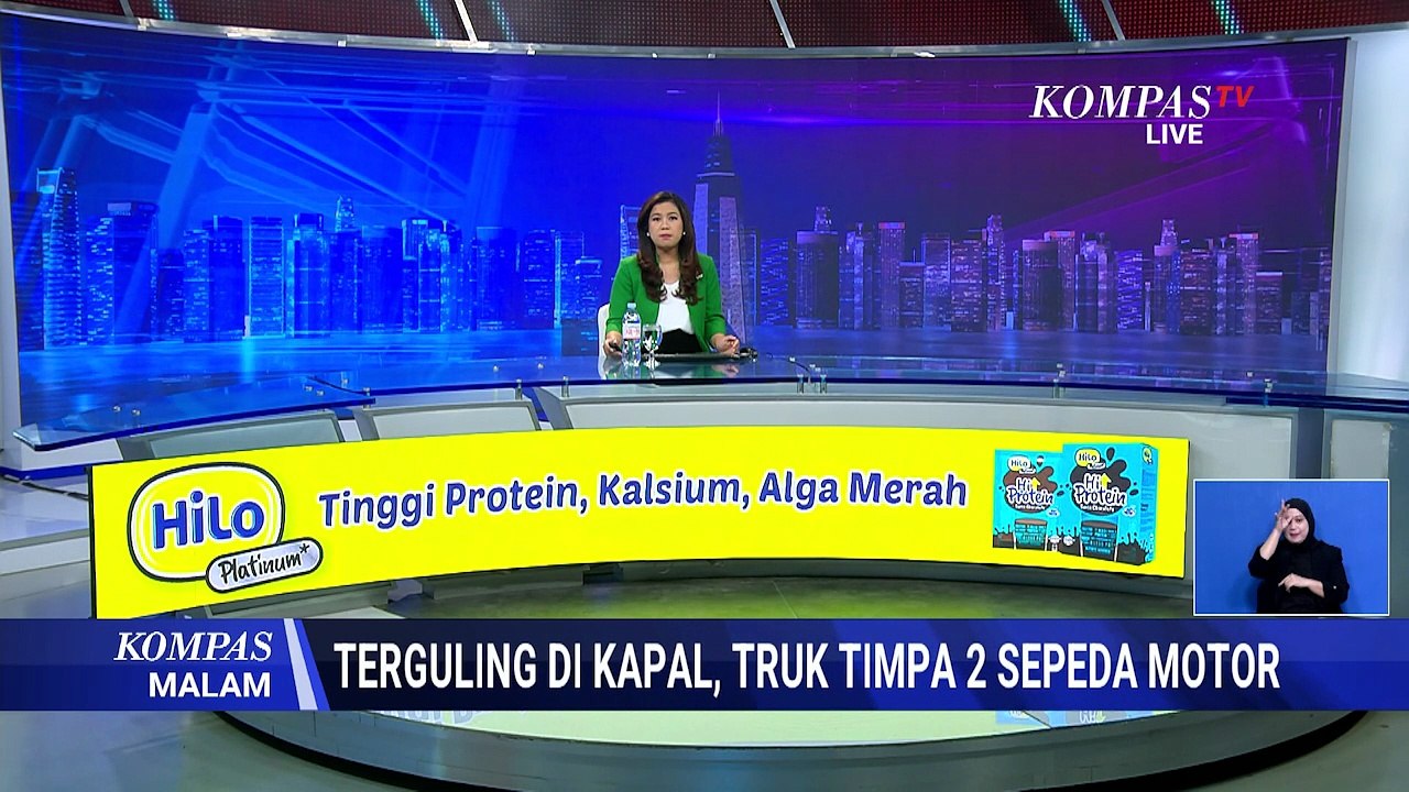 Cuaca Buruk, 2 Truk Terguling di Dalam Kapal dan Timpa Sepeda Motor | KOMPAS MALAM