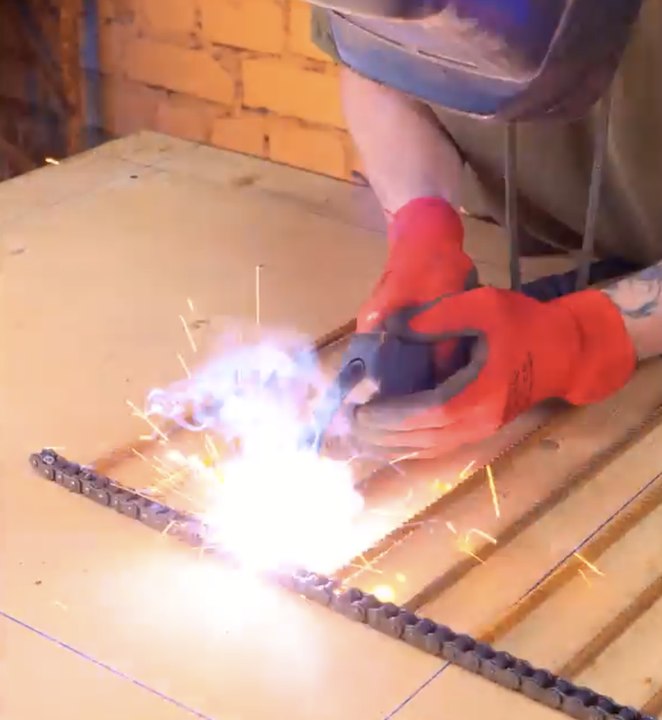 He made a custom diy grill! 🔥