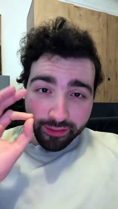 Enfin une personne prononce CORRECTEMENT mon pseudo ! Ray Gilley Gorilla choqué