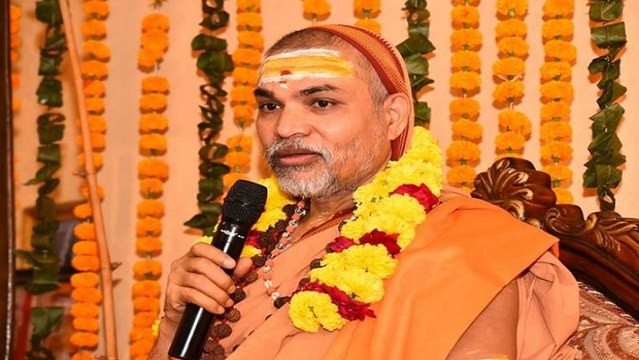 ಸ್ವಾಮೀಜಿಯನ್ನ ಕಾಲನೇಮಿ ರಾಕ್ಷಸನಿಗೆ ಹೋಲಿಸಿದ್ರಾ ಯೋಗಿ? ಸಂತ Vs ಸನ್ಯಾಸಿ.. ತೆರೆಯ ಹಿಂದಿನ ರೋಚಕ ರಹಸ್ಯ!