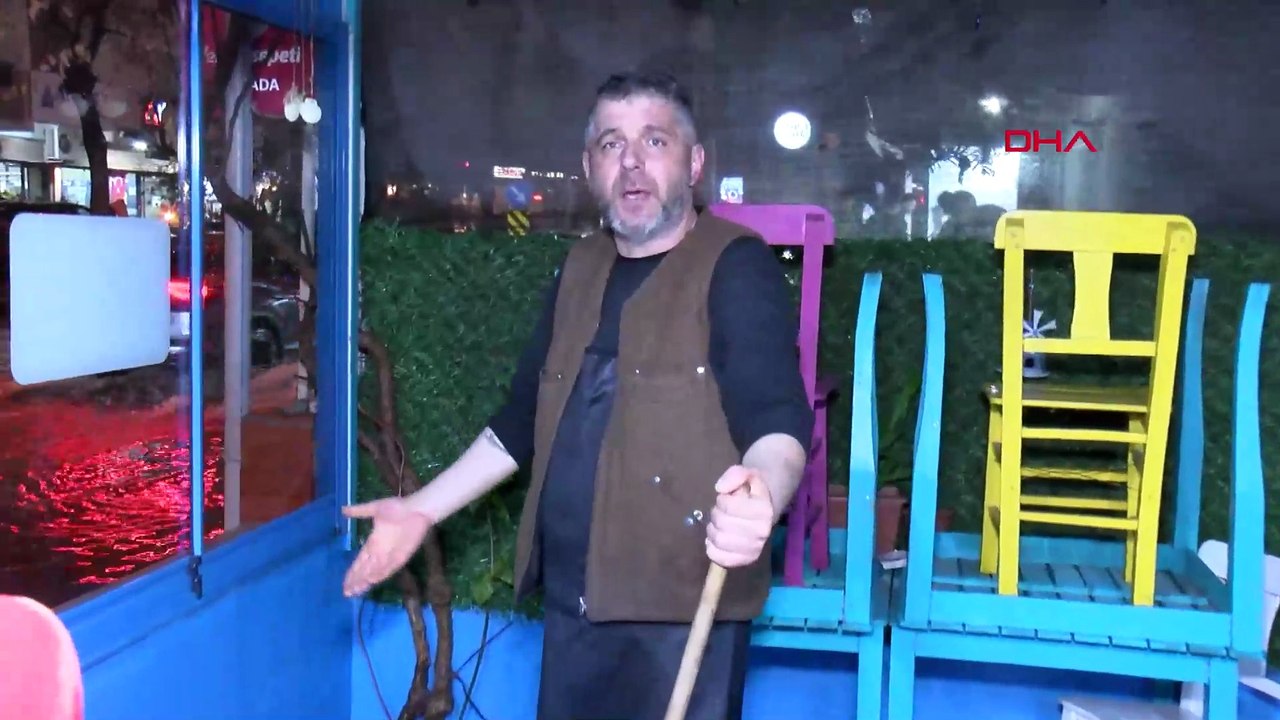 İzmir ve Çanakkale sular altında kaldı! Kepez Çayı taştı, yollar göle döndü, araçlar sular altına kaldı