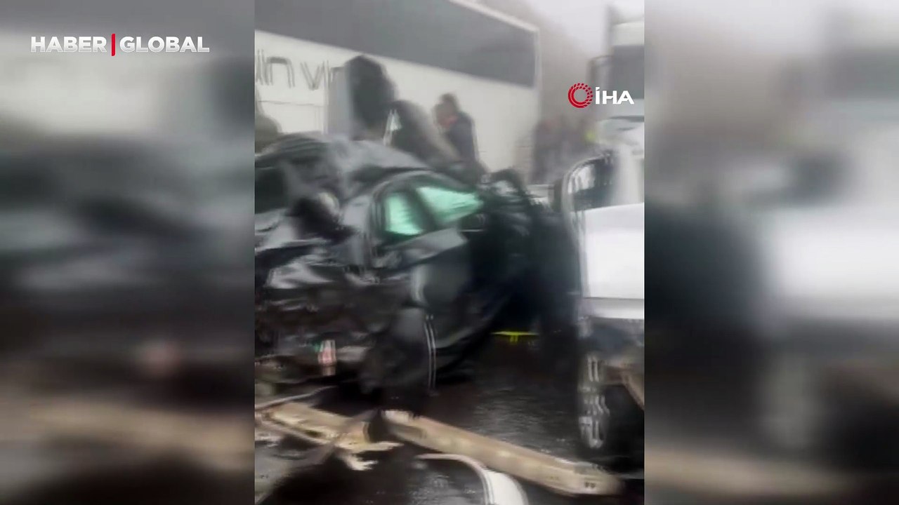 Gaziantep - Şanlıurfa otoyolunda zincirleme kaza: Ölü ve yaralılar var