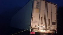 Caminhão sai da pista na BR-369 e motorista fica ferido em Corbélia