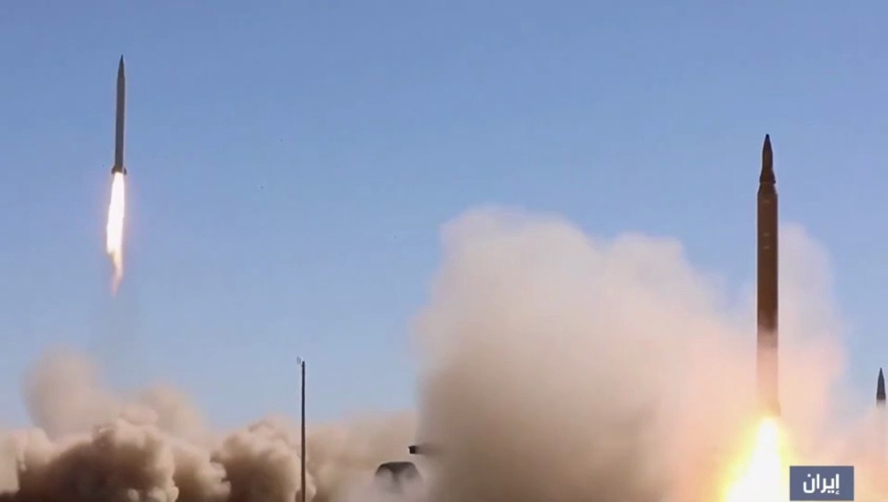 بـ 1000 مسيرة متطورة ايران تستعد للحرب وتتوعد حاملات الطائرات الامريكية