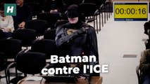 Dans la ville du Super Bowl, Batman lance l’alerte sur la présence de l’ICE à l’événement