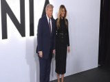 Melania Trump mano nella mano con Donald alla prima del documentario