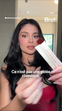 C'est quoi cette gelée dont Kylie Jenner fait la promotion ?