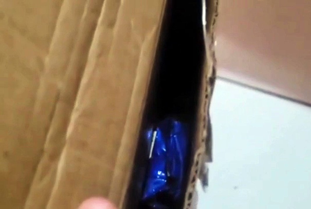 Homem compra iPhone e recebe caixa de chocolates