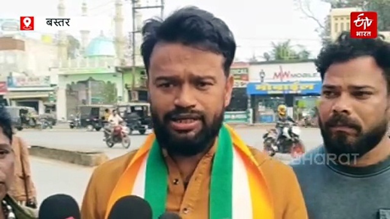 मनरेगा और धान खरीदी को लेकर कांग्रेस का प्रदर्शन, बालोद में अर्धनग्न होकर चक्काजाम, दुर्ग में भी धरना