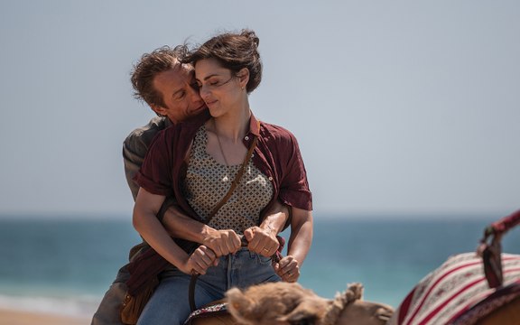 Miriam Leone e Stefano Accorsi in Le cose non dette di Gabriele Muccino: «Non era vero neanche questo»