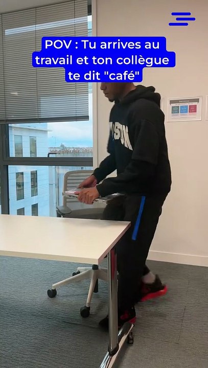 "Oui", un café ça ne se refuse pas ☕😌