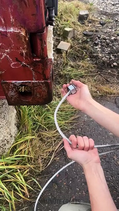 Metal cable tighter in 10 seconds 🛠️
