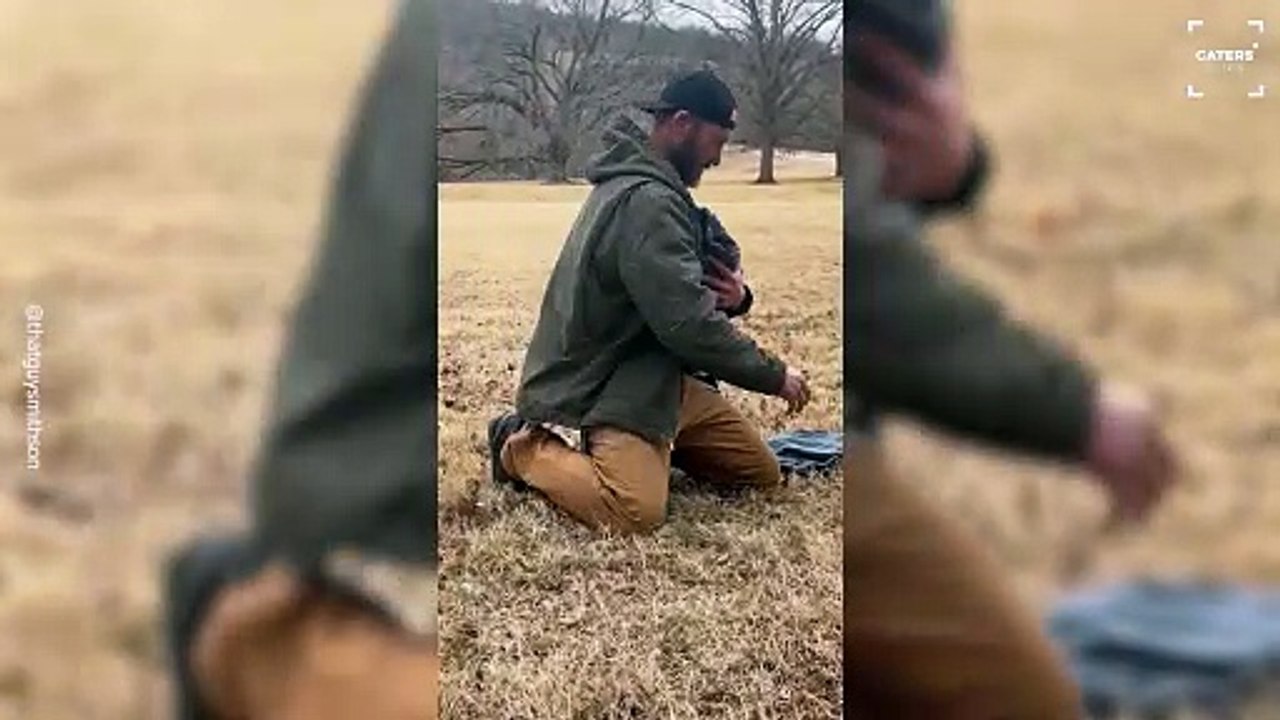 Heroic Moment Man Finds Injured Hawk and Rescues It