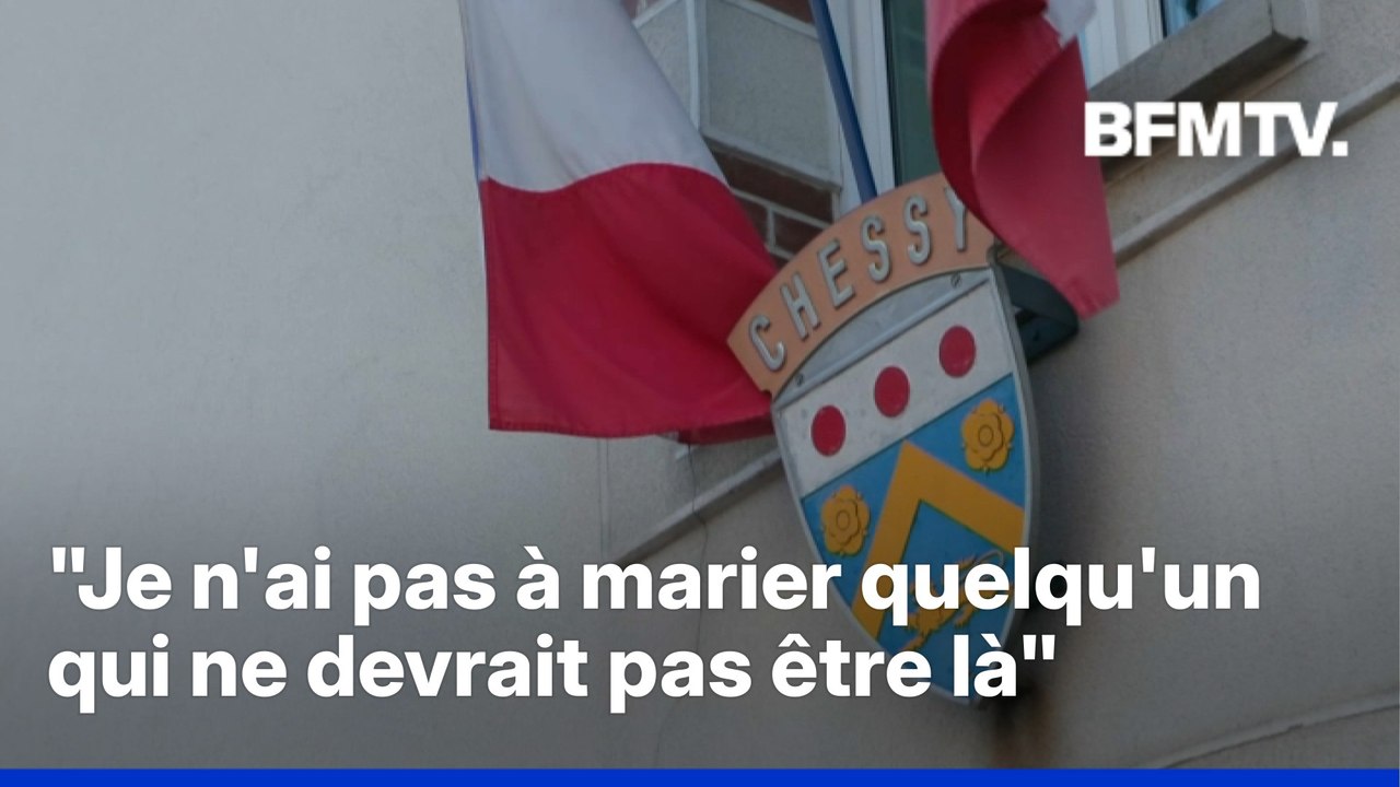"Je n'ai pas à marier quelqu'un qui ne devrait pas être là": le témoignage du maire de Chessy qui doit payer 500 euros par jour pour avoir refusé de marier un homme anciennement sous OQTF