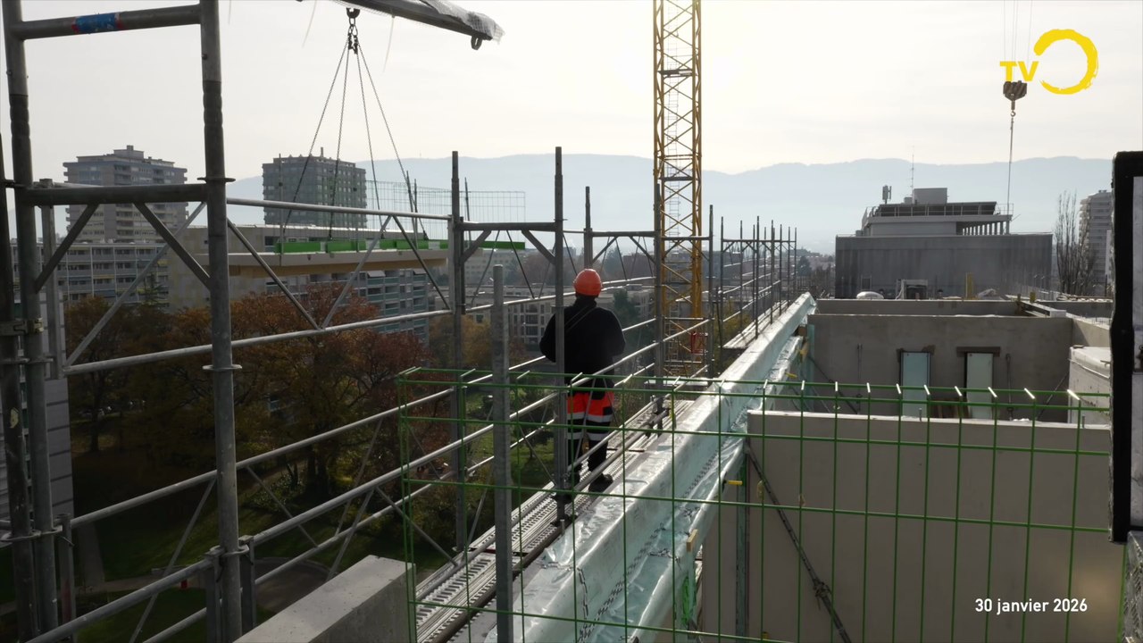 Sans commentaire: Quelques images de la surélévation