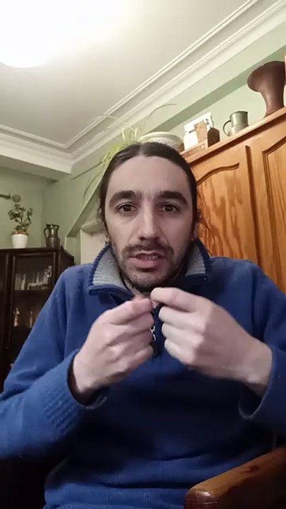 Sketch employé france travail pour Squeezie