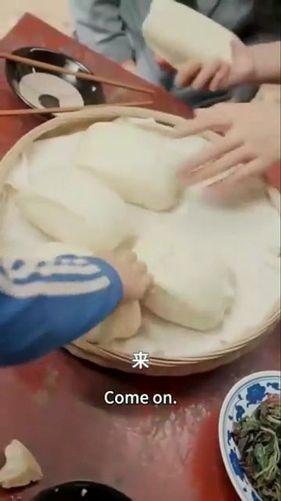 [Full Episodes] When a Fashion Queen fell back in time