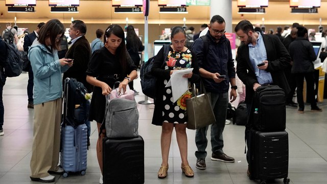 Controladores alertan sobre la falta de personal y radares para medir las condiciones climáticas en aeropuertos de Colombia