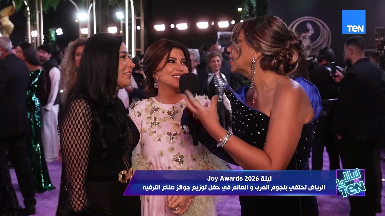 جومانا مراد تكشف تفاصيل العرض المسرحي “سمنة على عسل” في موسم الرياض… مع المخرجة بتول عرفة 🎭🌟