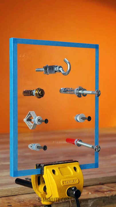 How different wall plugs really work 🧱🔩