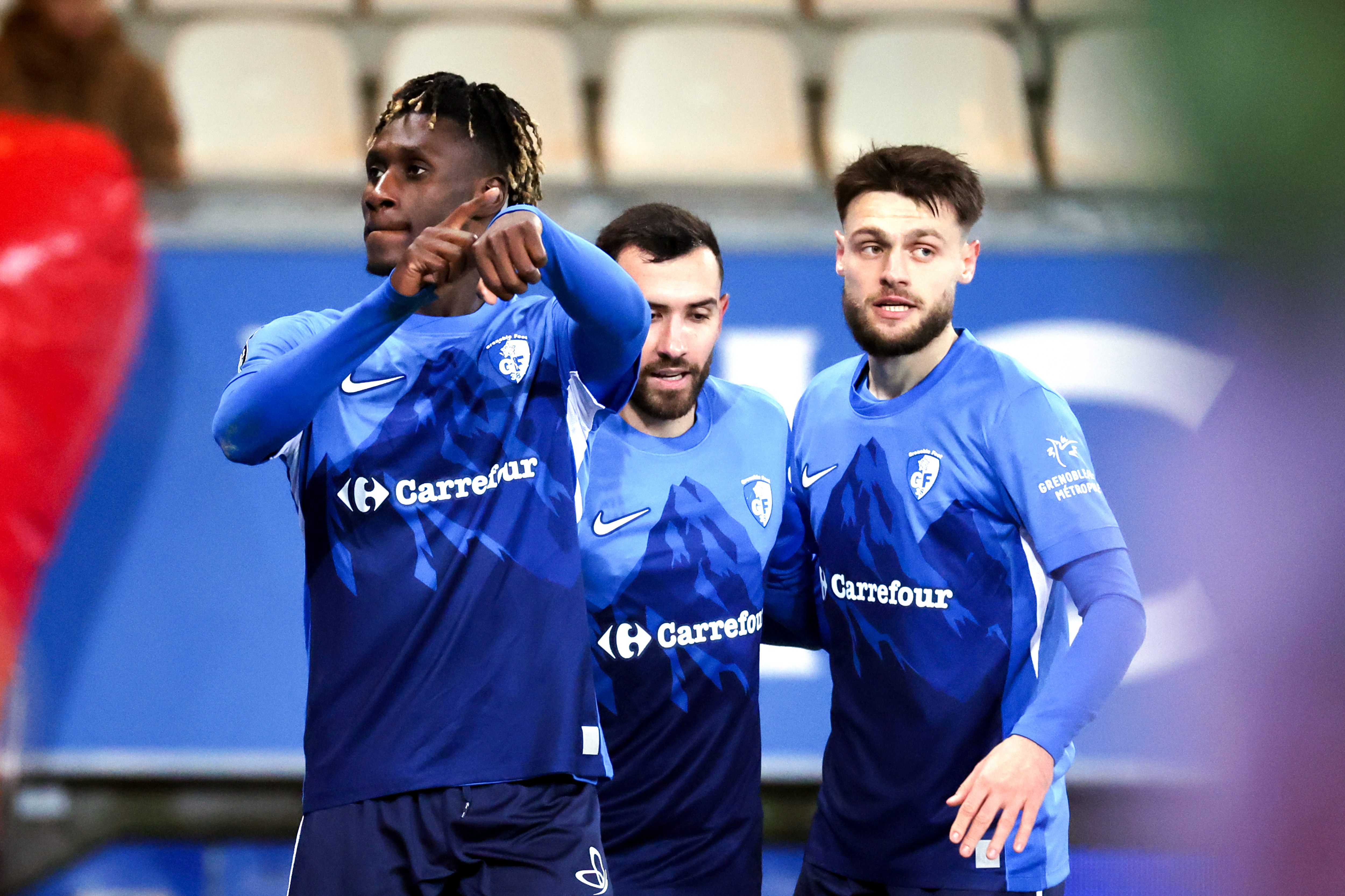 Ligue 2 : Grenoble respire, Amiens toujours en danger