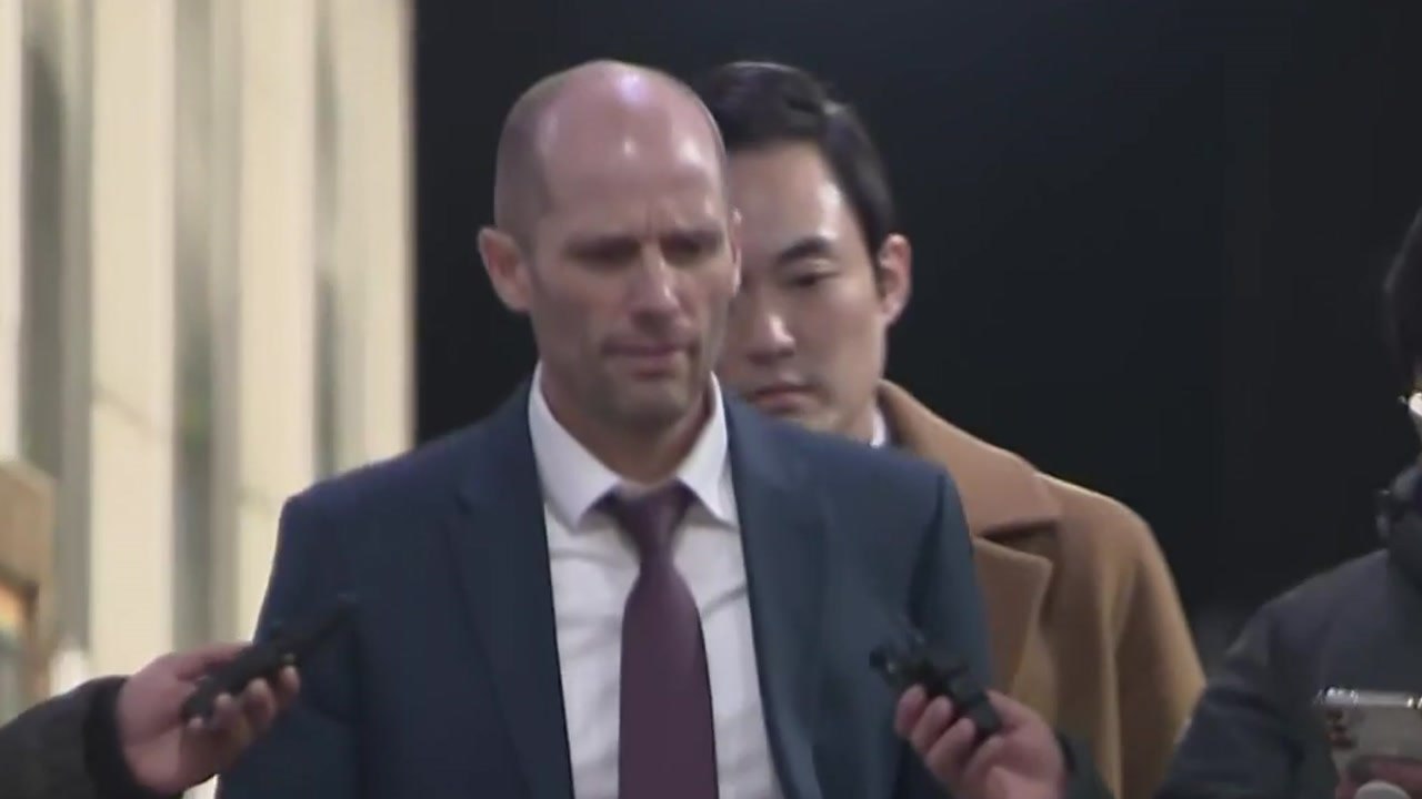 쿠팡 로저스, 12시간 경찰 조사...추가 소환 이뤄질까 / YTN