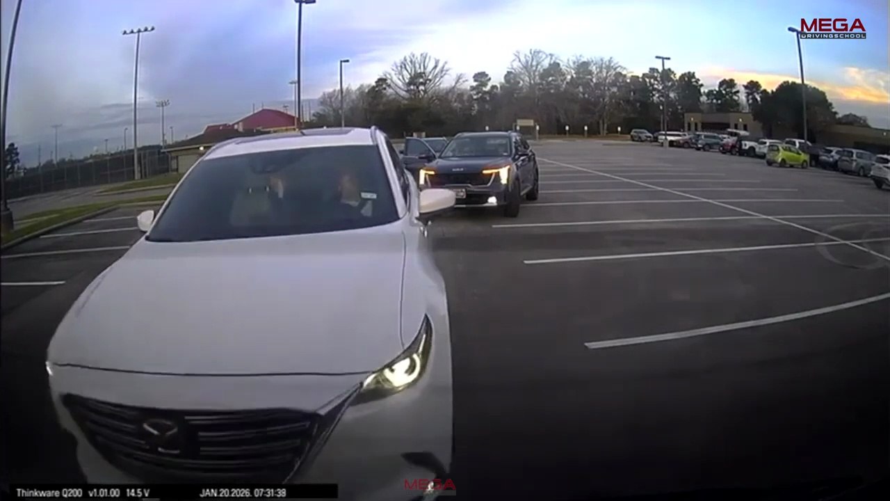 STEEL BEAM FALLS ON FREEWAY CAUSING FATAL CRASH - JAN 30, 2026