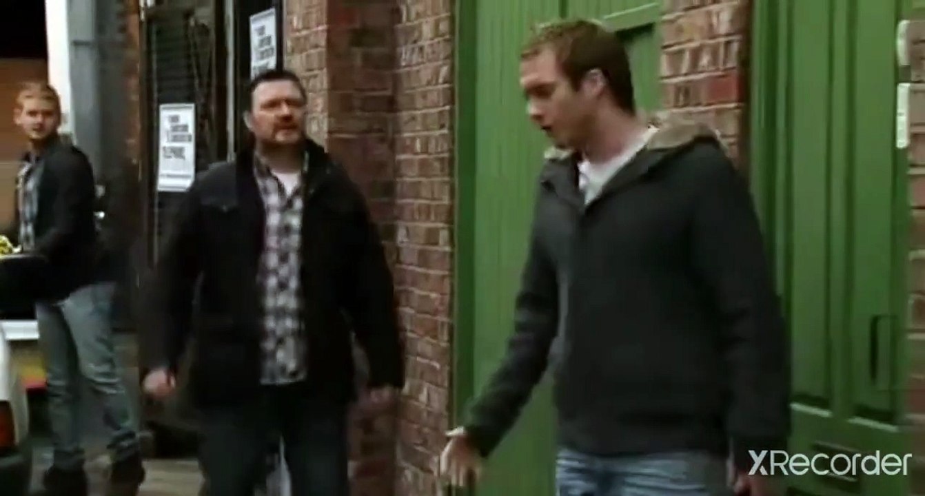 Coronation Street Owen Armstrong vs Tommy Duckworth (4th January 2013)