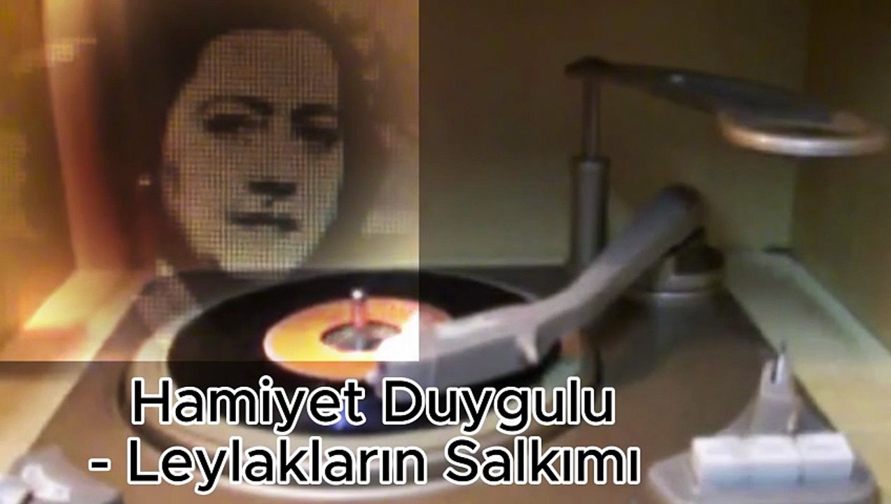 *Hamiyet Duygulu ♪♪♪  Leylaklarin Salkimi Yar Sen Aldın  Aklımı
