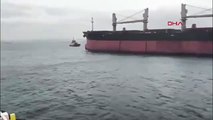 İstanbul Boğazı'nda arızalanan dev yük gemisi paniğe yol açtı
