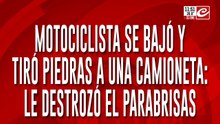 Discusión de tránsito terminó con destrozos y un motociclista detenido