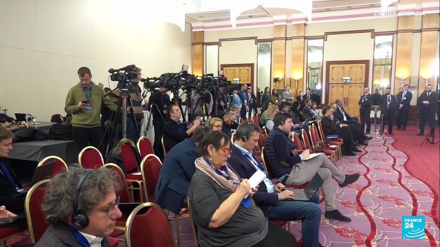 Gobierno español defiende regularización masiva de migrantes y enfrenta críticas de conservadores
