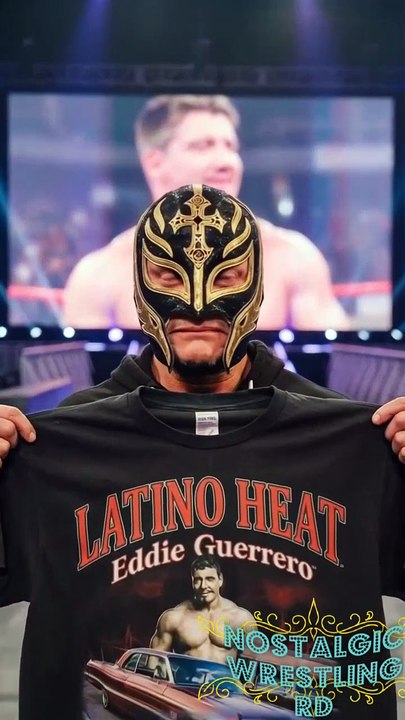 WWE superstars pay tribute to the Legends