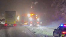 Nevadas Fuertes en Alemania ❄️⚠️🇩🇪🚛 #temporaldenieve #nevadas #nuremberg #snow #germany