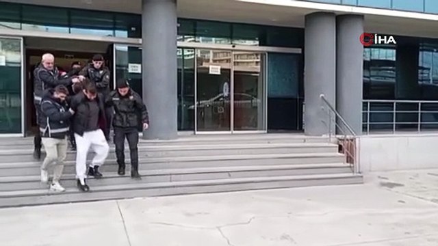 Bursa’da Özel Harekat destekli operasyon: 3 gözaltı